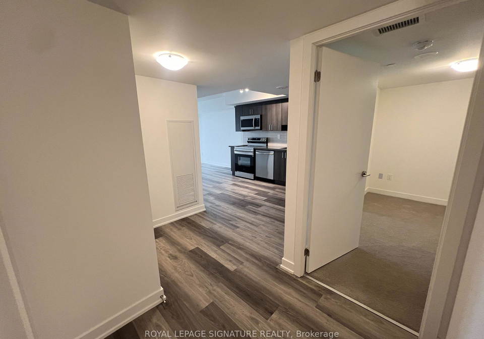 1010-sandy-beach-road-pickering-ontario-e13503126