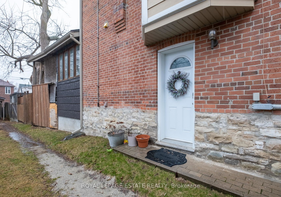 34-lockwood-road-toronto-toronto-ontario-e13503792