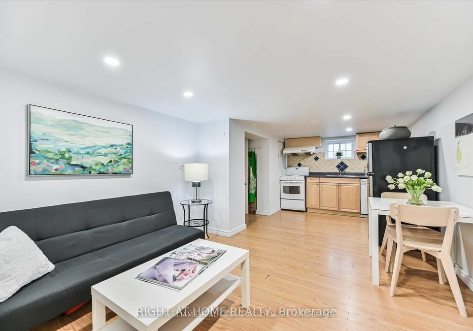 40-plaxton-drive-toronto-east-york-ontario-e13504760