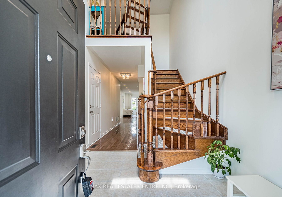 130-fencerow-drive-whitby-ontario-e13505036