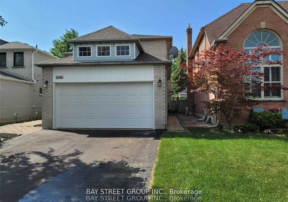 1606-amberlea-road-pickering-ontario-e13505472