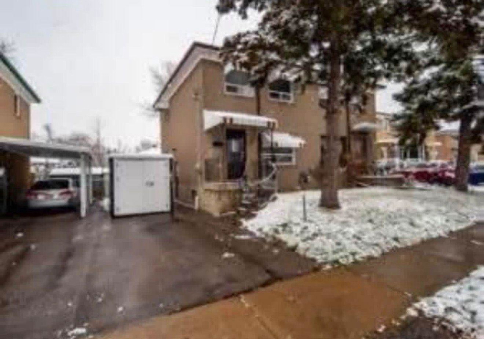 57-medway-crescent-toronto-scarborough-ontario-e13505582