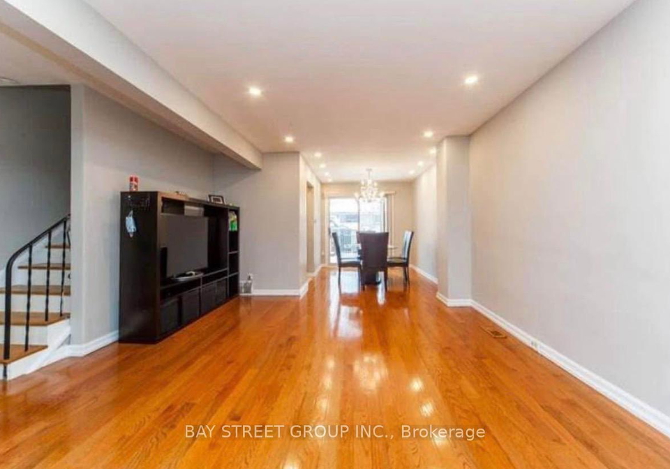 57-medway-crescent-toronto-scarborough-ontario-e13505582