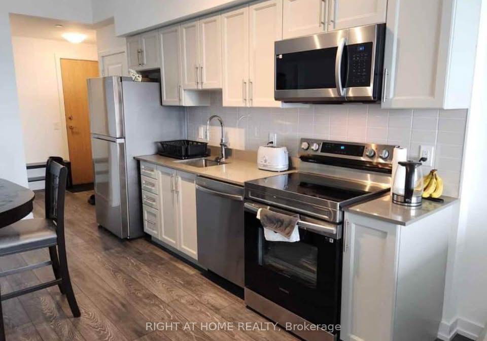 1455-celebration-drive-pickering-ontario-e13505594