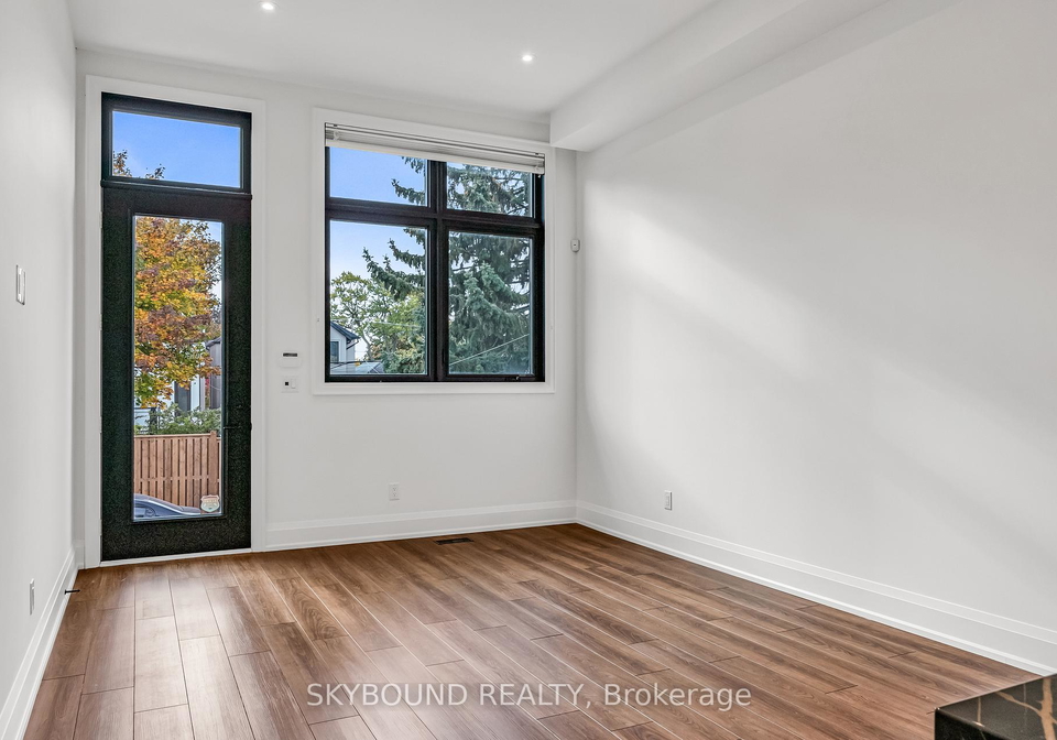 323-mortimer-avenue-toronto-east-york-ontario-e13506036