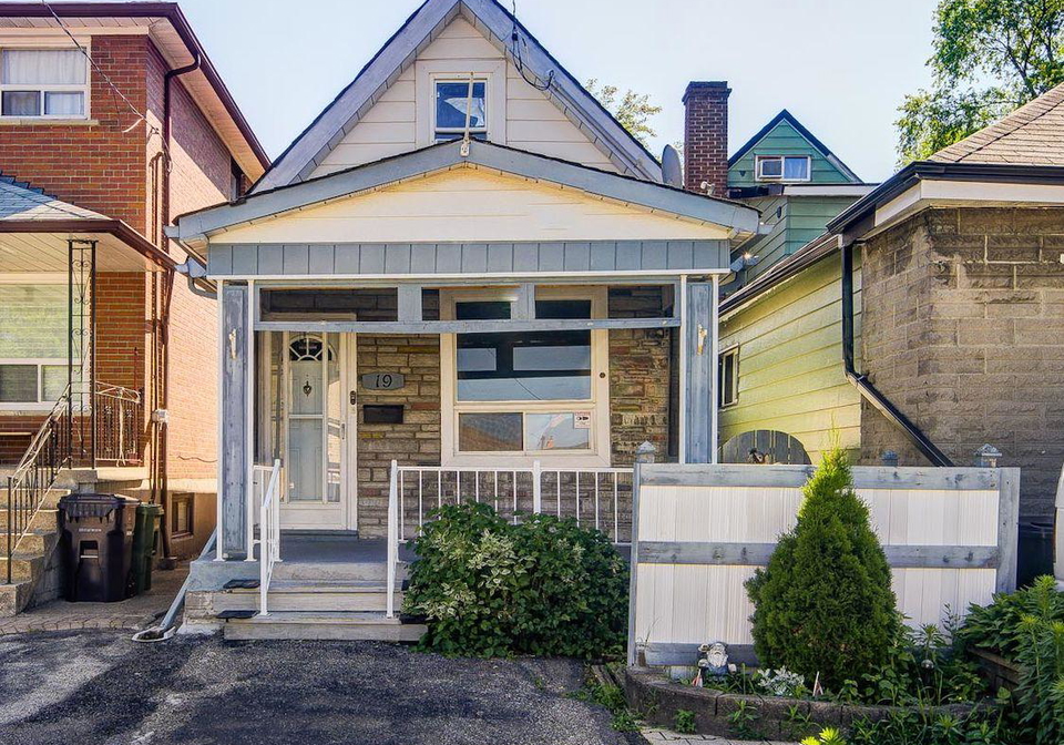 19-robinson-avenue-toronto-scarborough-ontario-e13506180