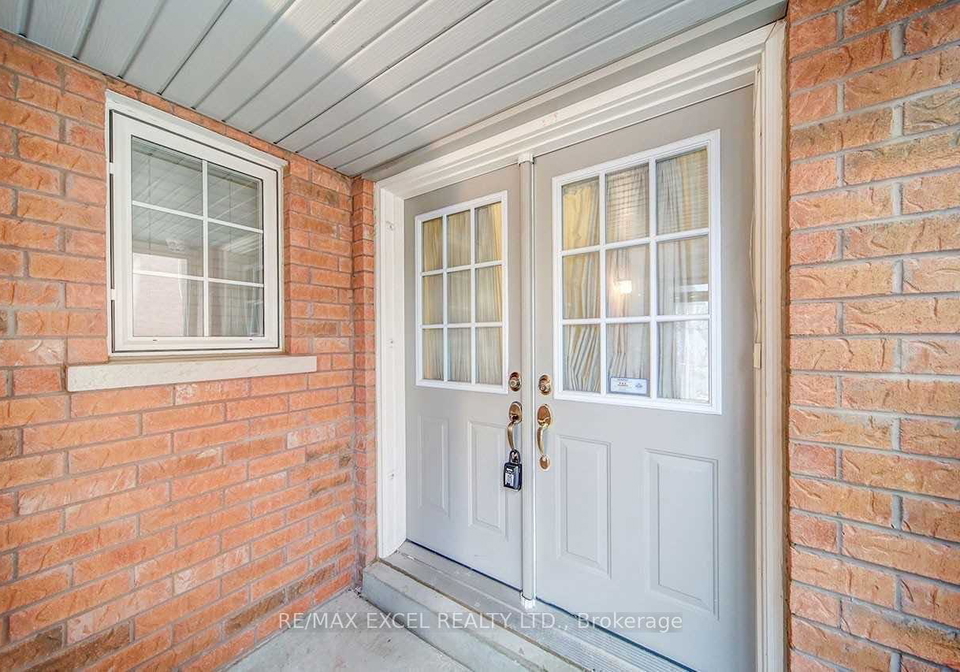 175-shepton-way-toronto-scarborough-ontario-e13506374