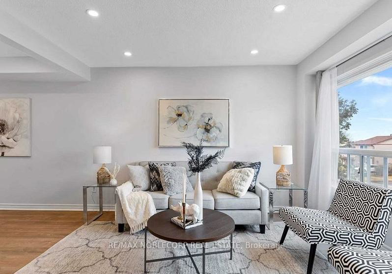 1209-southdale-avenue-s-oshawa-ontario-e13506608