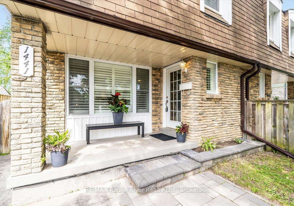 1441-wecker-drive-oshawa-ontario-e13506932