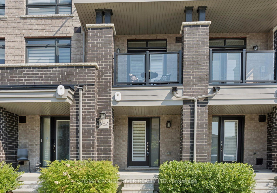 6-esquire-way-whitby-ontario-e13506934