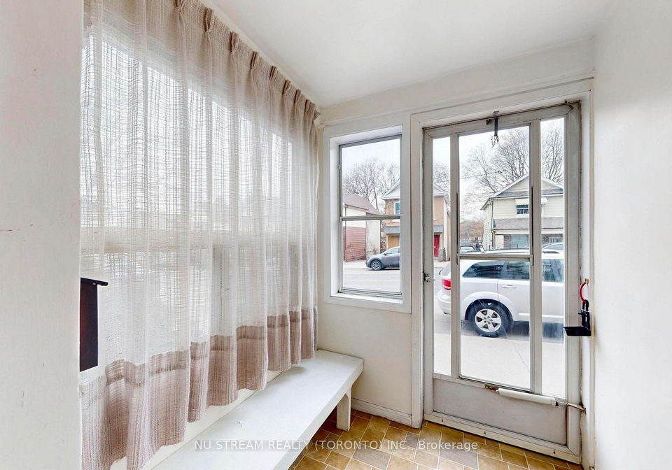 393-jones-avenue-toronto-toronto-ontario-e13507152