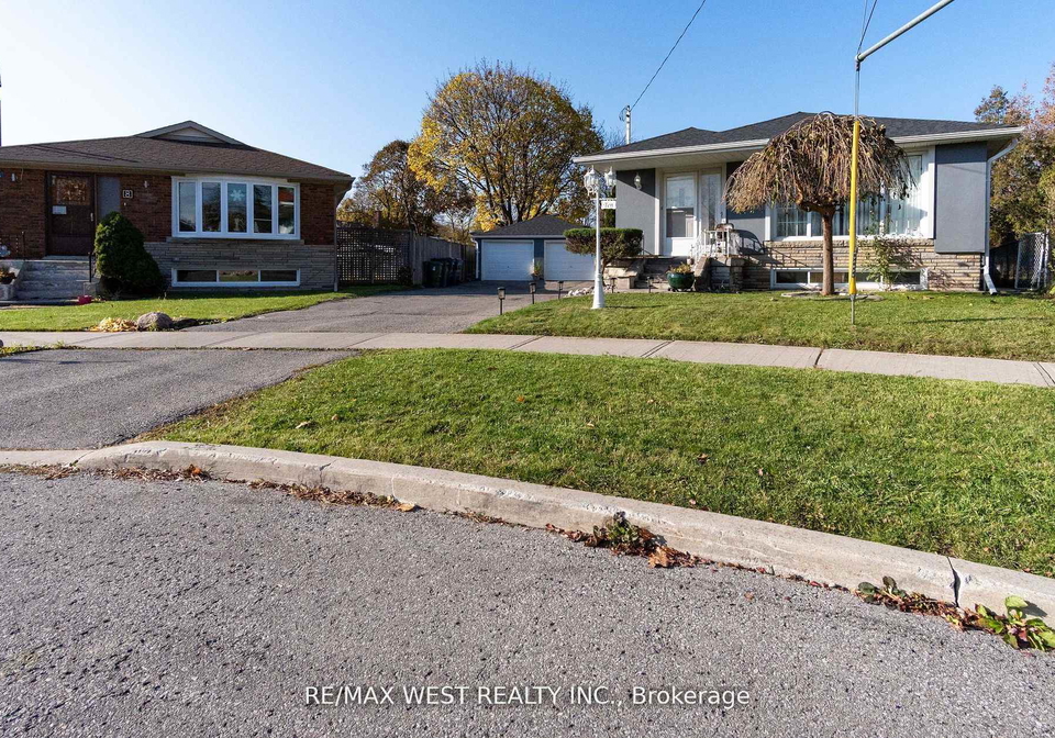 10-pastrano-court-toronto-scarborough-ontario-e13507856