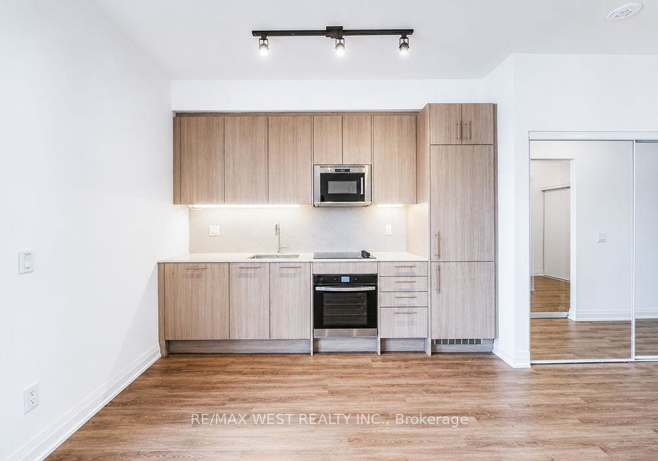 286-main-street-toronto-toronto-ontario-e13507892
