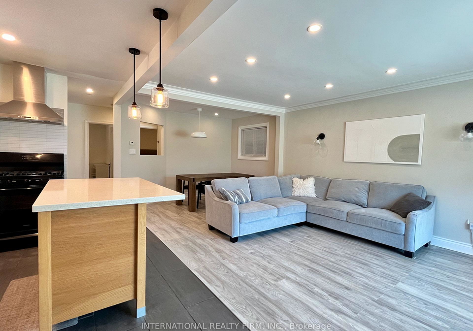 688-sammon-avenue-toronto-east-york-ontario-e13508010