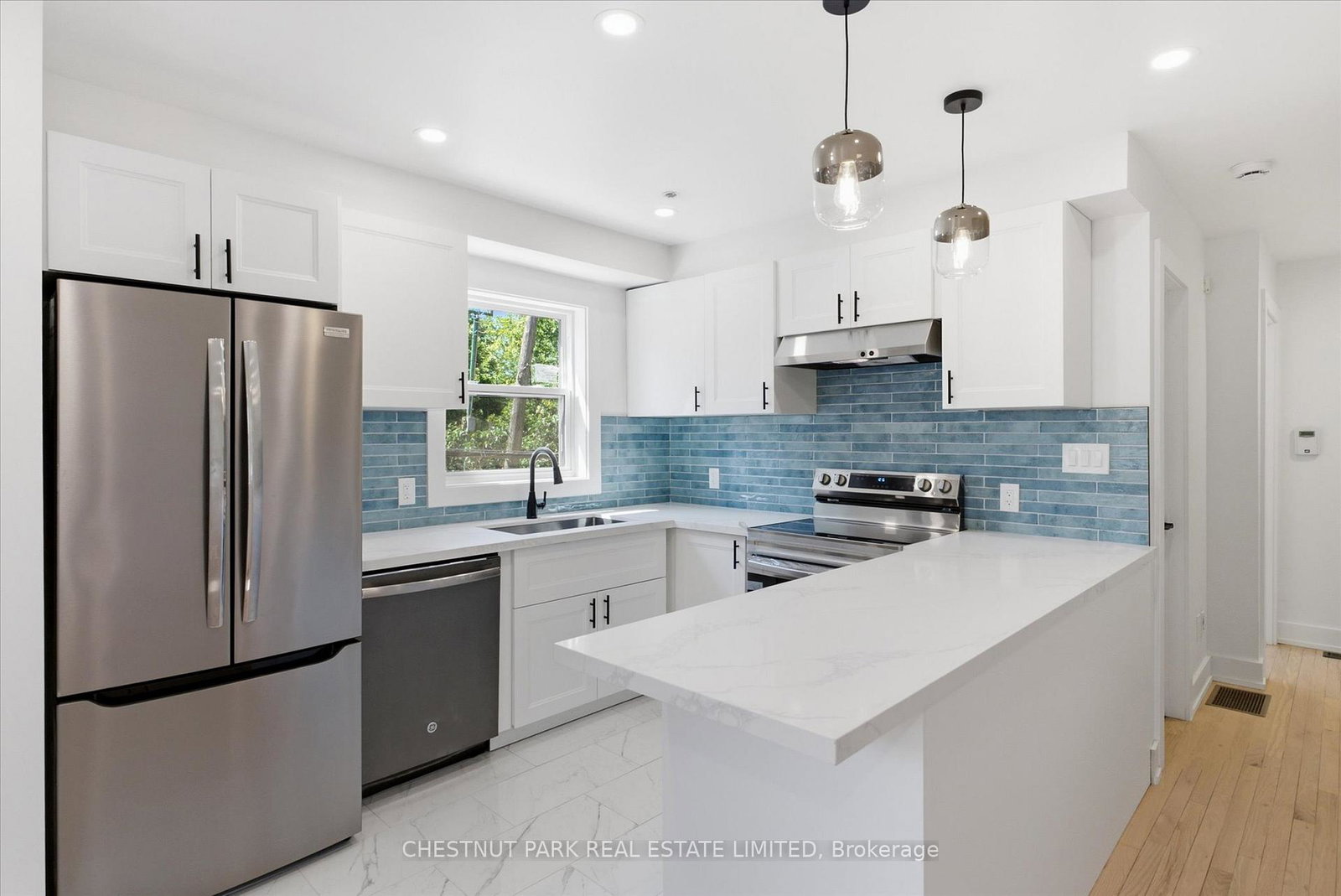 1-agnes-lane-toronto-toronto-ontario-e13508398