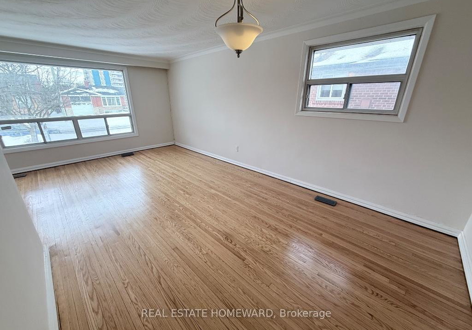 7-dunlop-avenue-toronto-scarborough-ontario-e13508530