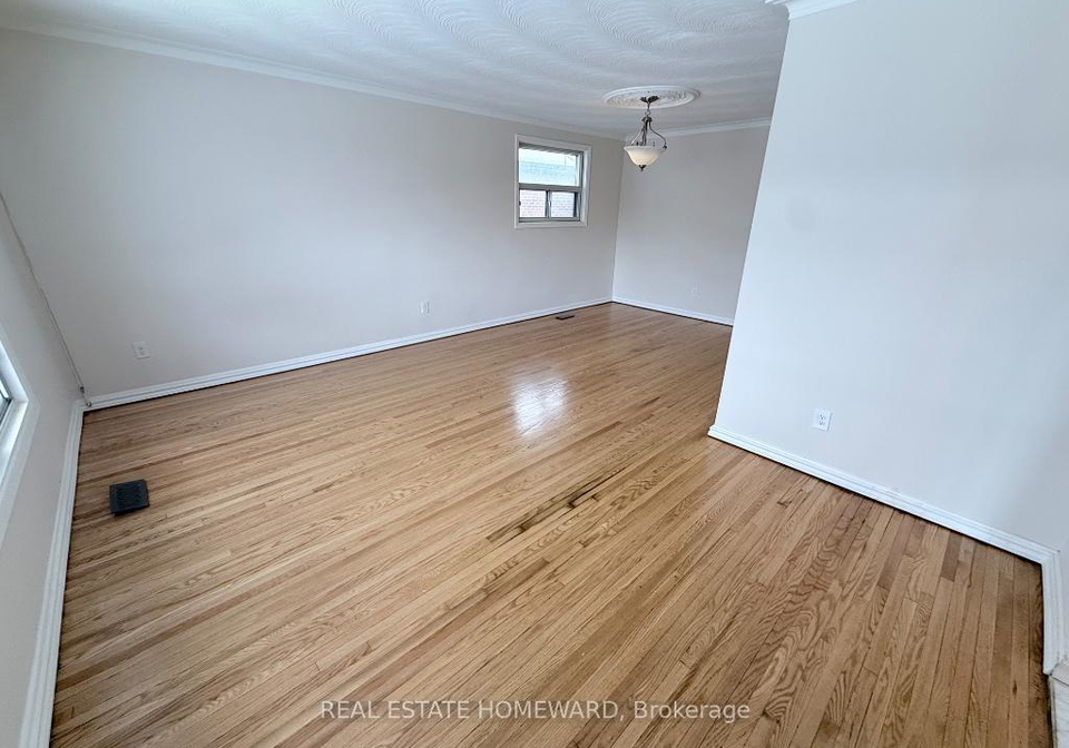 7-dunlop-avenue-toronto-scarborough-ontario-e13508530