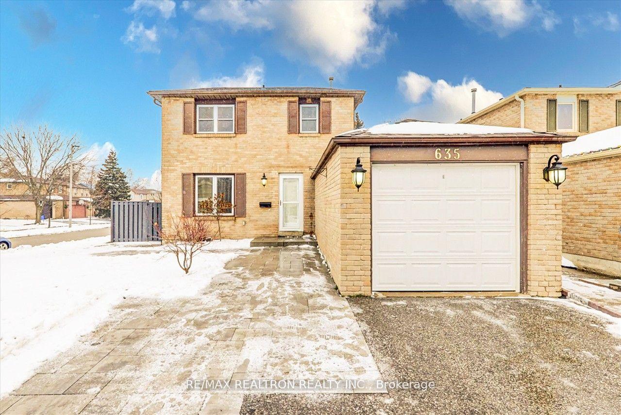 635-beckworth-square-pickering-ontario-e13509106