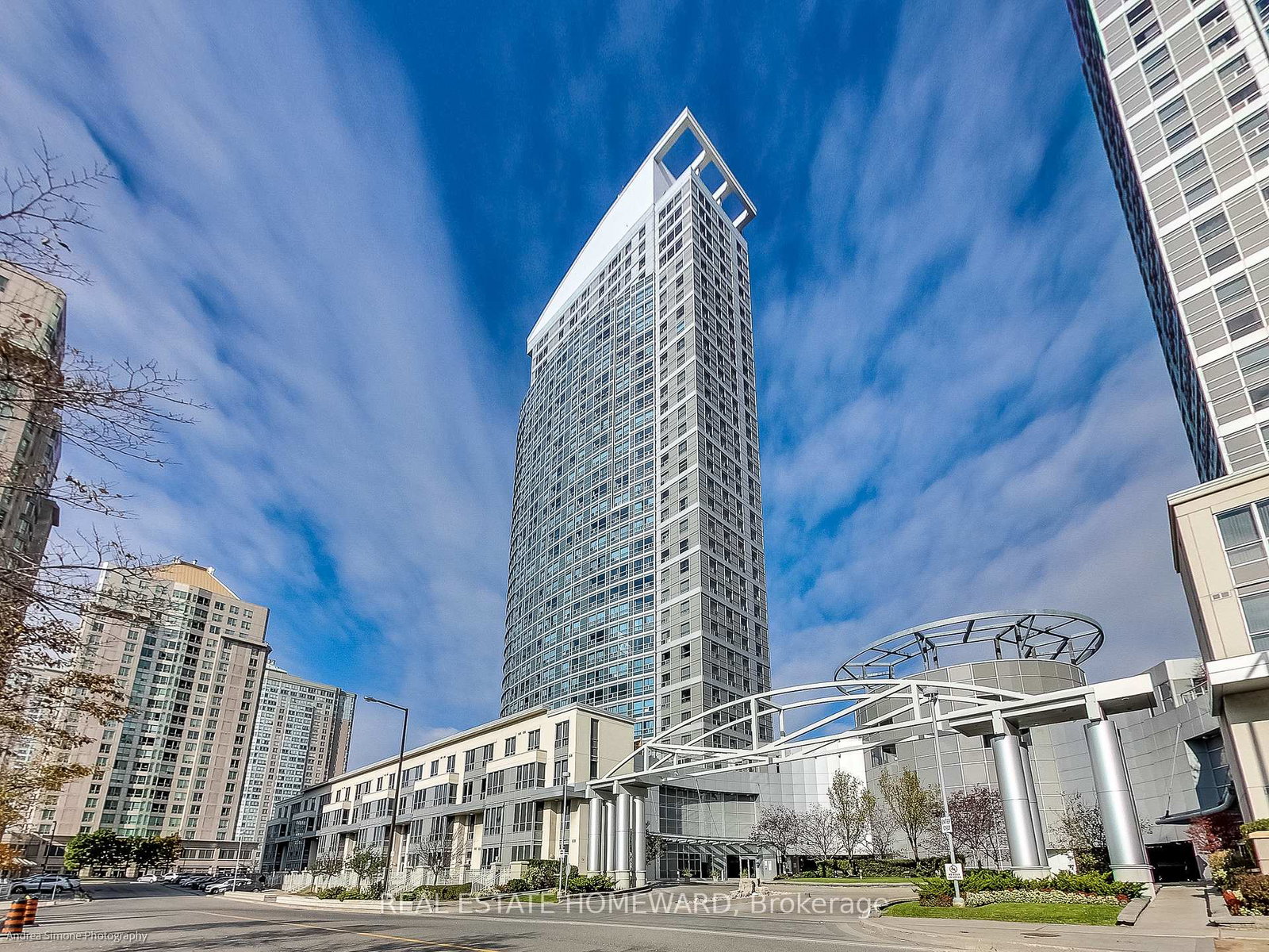 36-lee-centre-drive-toronto-scarborough-ontario-e13509208