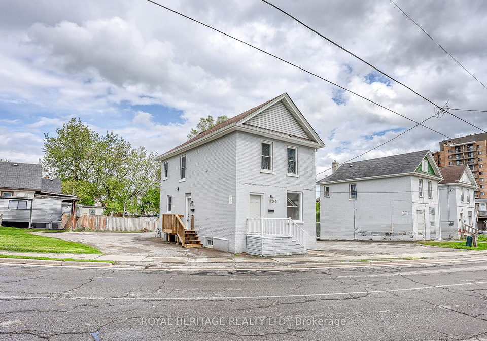 145-centre-street-n-oshawa-ontario-e13509328