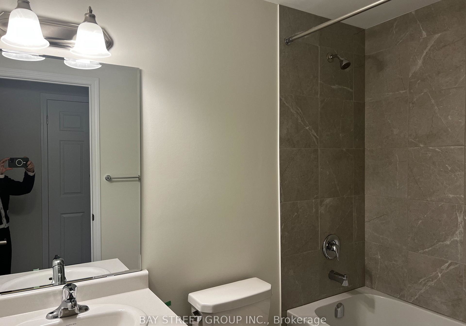 2789-eglinton-avenue-e-toronto-scarborough-ontario-e13509338
