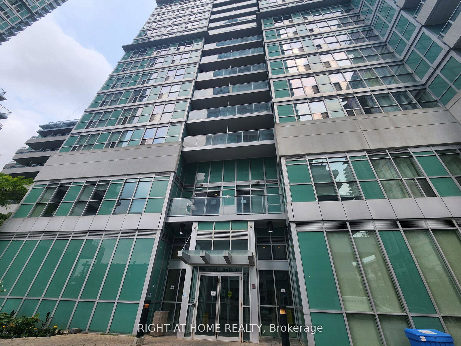 70-town-centre-court-toronto-scarborough-ontario-e13509390