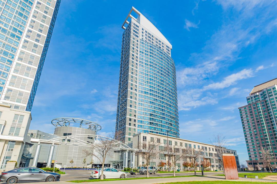 38-lee-centre-drive-toronto-scarborough-ontario-e13509560