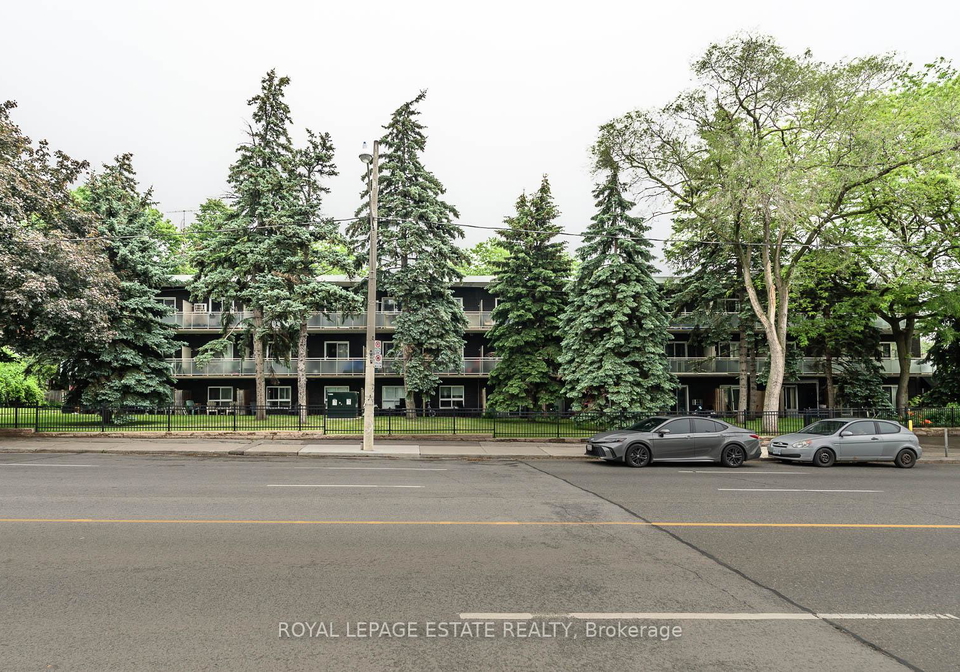 123-woodbine-avenue-toronto-toronto-ontario-e13509882