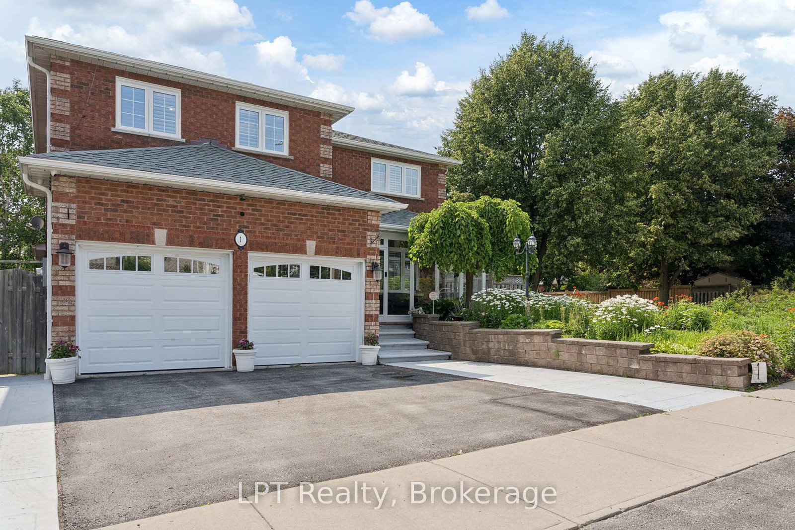 1-mayfield-crescent-whitby-ontario-e13511170