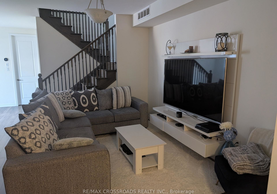 1148-dragonfly-avenue-pickering-ontario-e13512176