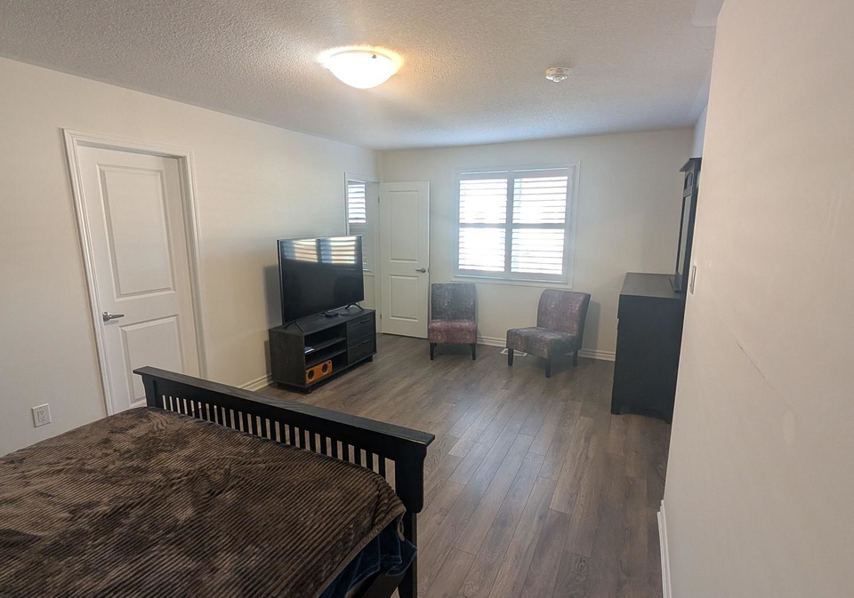 1148-dragonfly-avenue-pickering-ontario-e13512176