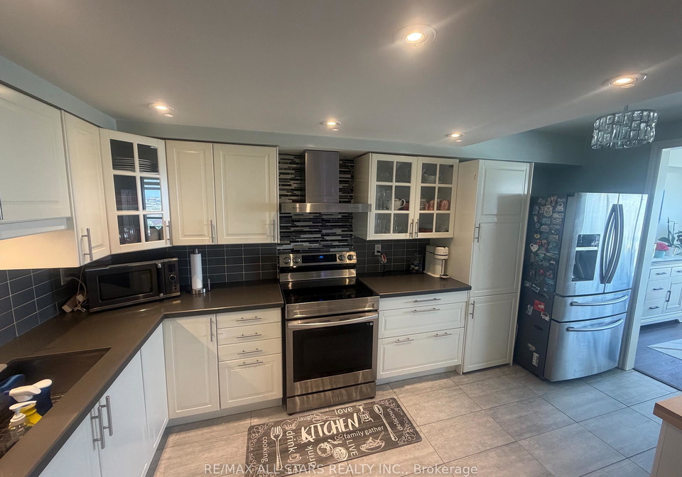 4725-sheppard-avenue-e-toronto-scarborough-ontario-e13512870