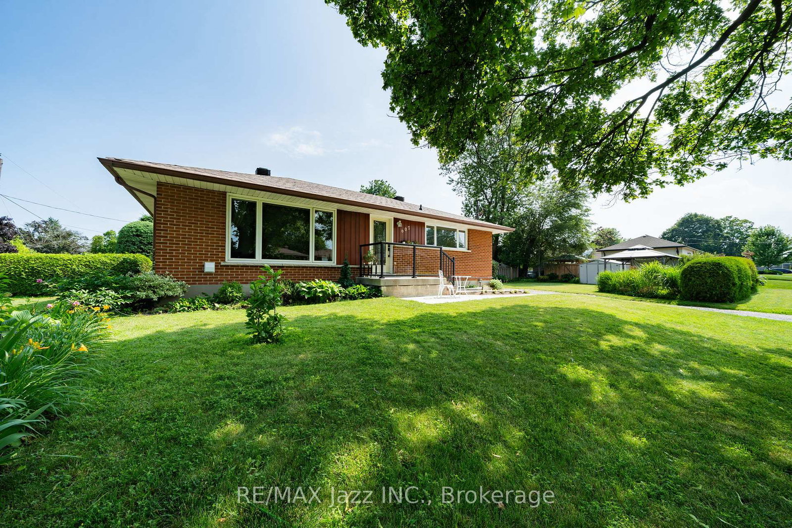 607-gliddon-avenue-oshawa-ontario-e13512922