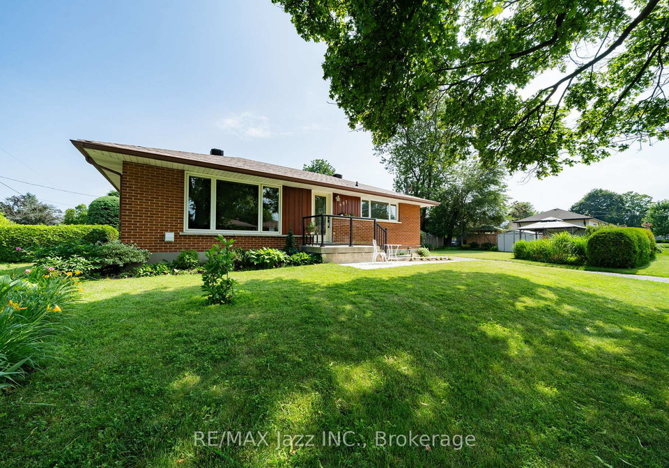 607-gliddon-avenue-oshawa-ontario-e13512922