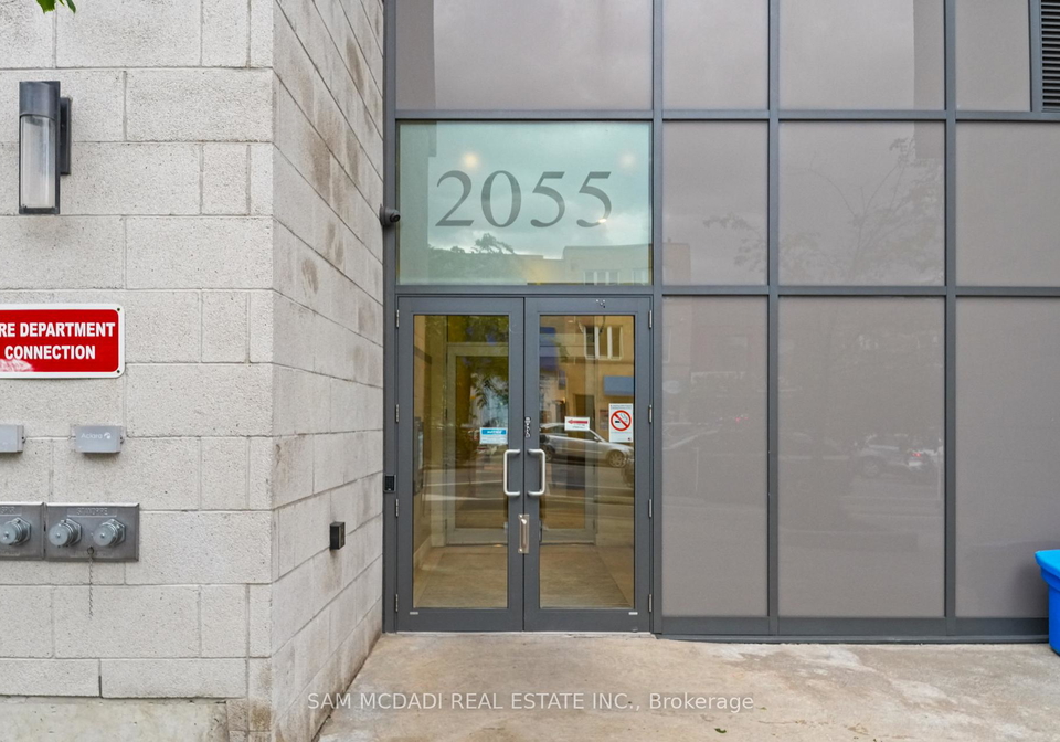 2055-danforth-avenue-toronto-toronto-ontario-e13513182