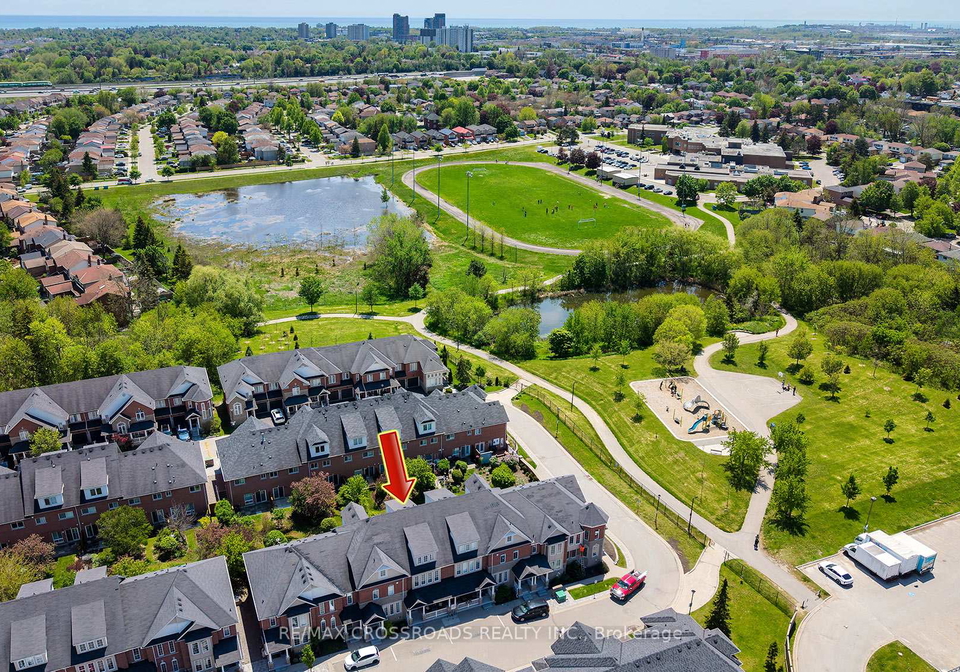 35-torr-lane-ajax-ontario-e13513250