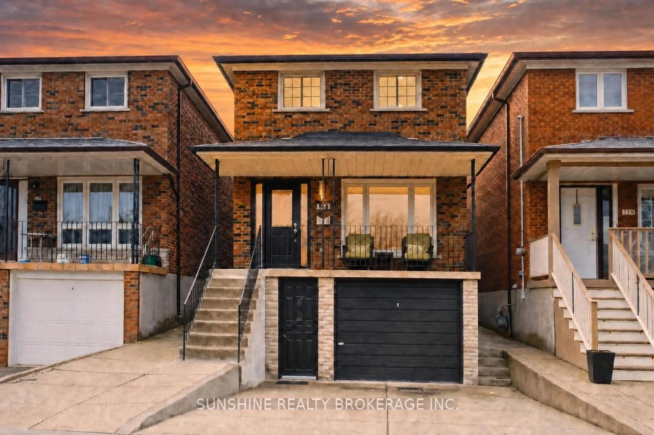 121-sammon-avenue-toronto-east-york-ontario-e13513528