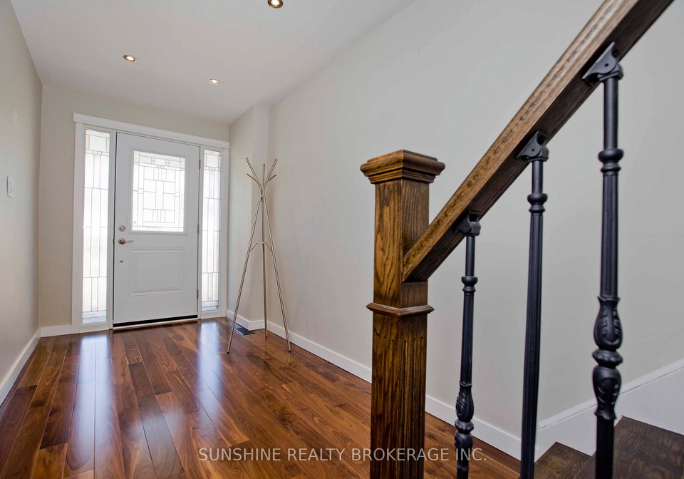 121-sammon-avenue-toronto-east-york-ontario-e13513528