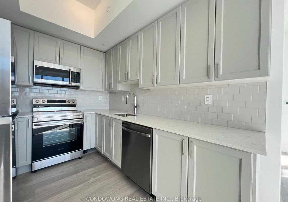 1435-celebration-drive-pickering-ontario-e13513984