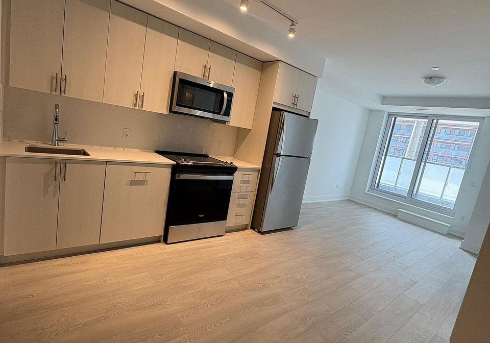 2545-simcoe-street-n-oshawa-ontario-e13515344