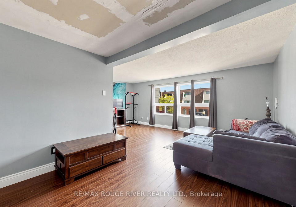 121-deacon-lane-ajax-ontario-e13515834