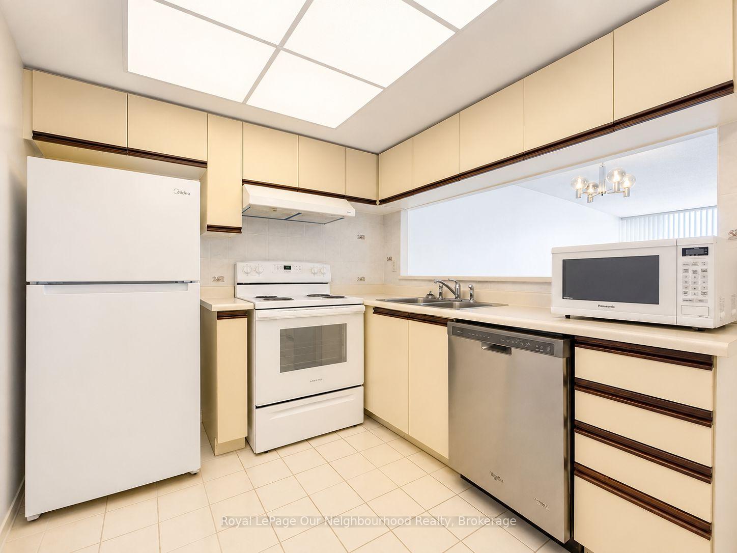 330-alton-towers-circle-toronto-scarborough-ontario-e13516166