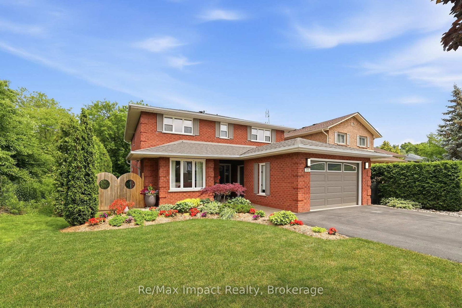 293-blue-heron-drive-oshawa-ontario-e13516694