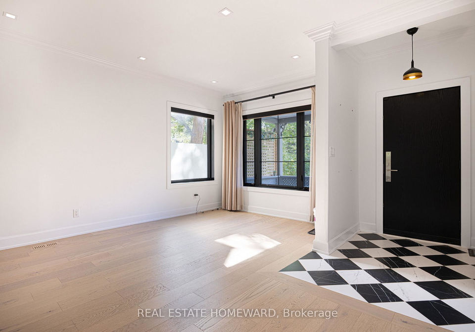 82-frizzell-avenue-toronto-toronto-ontario-e13516830