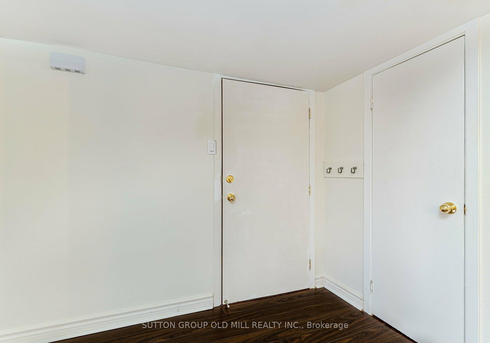 5-applefield-drive-toronto-scarborough-ontario-e13517366