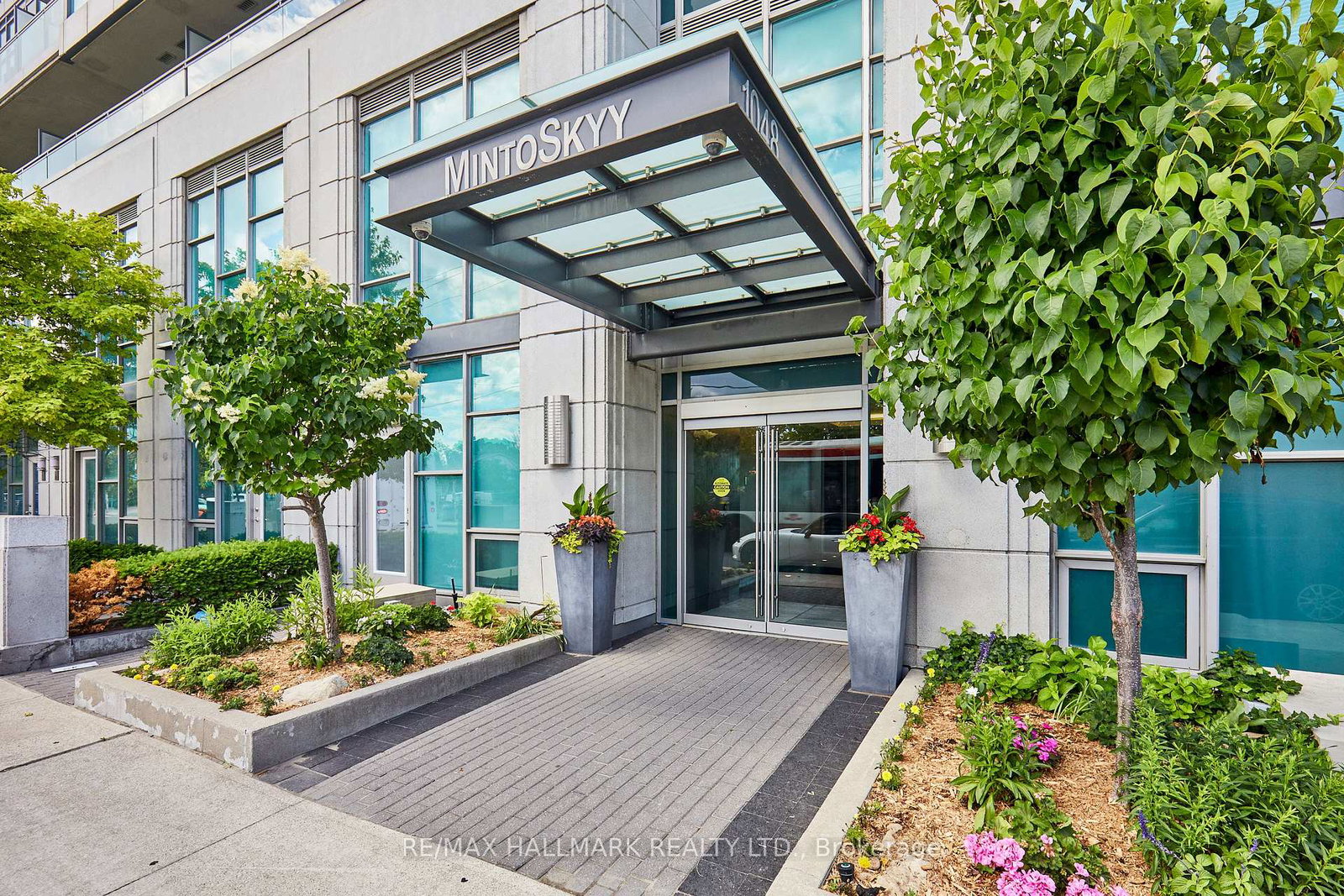1048-broadview-avenue-toronto-east-york-ontario-e13517800