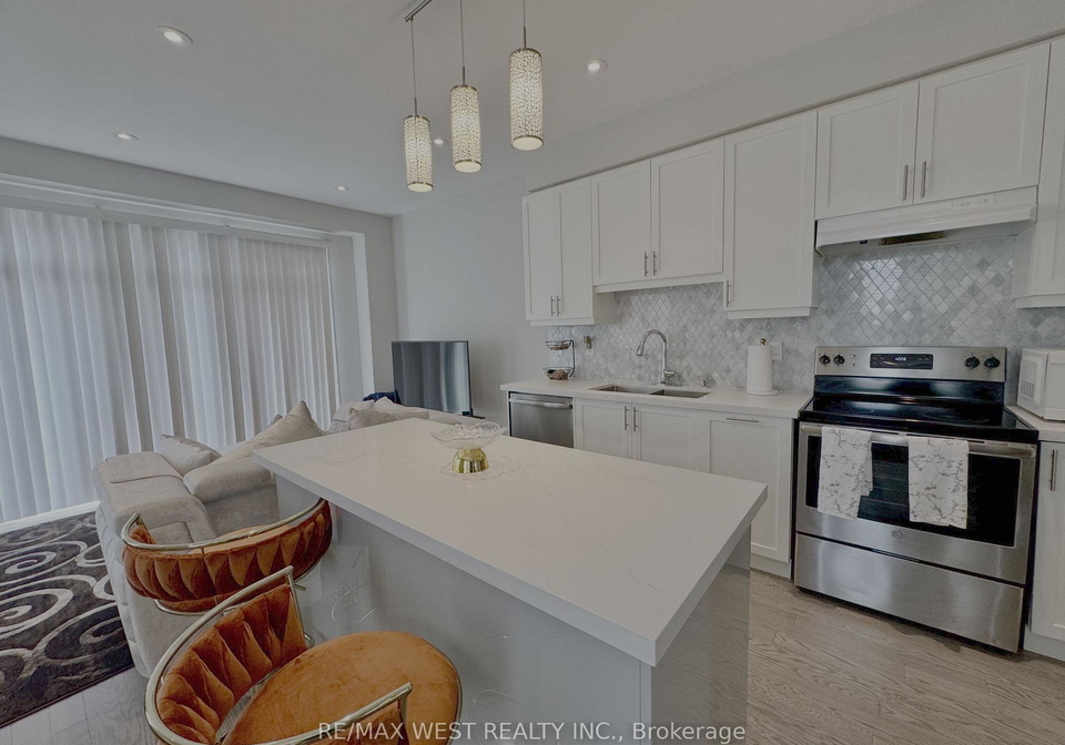6-larkin-lane-clarington-ontario-e13518212