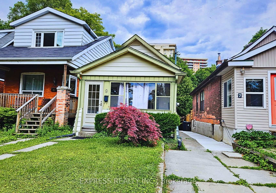 9-bryant-avenue-toronto-east-york-ontario-e13518832