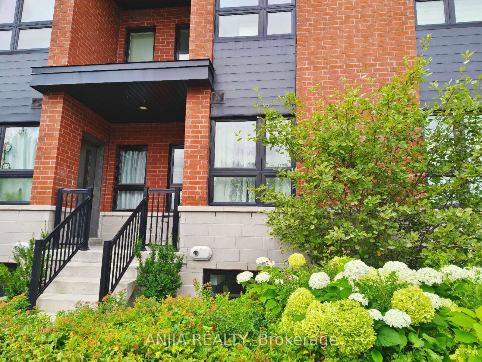 2100-bridletowne-circle-toronto-scarborough-ontario-e13518876