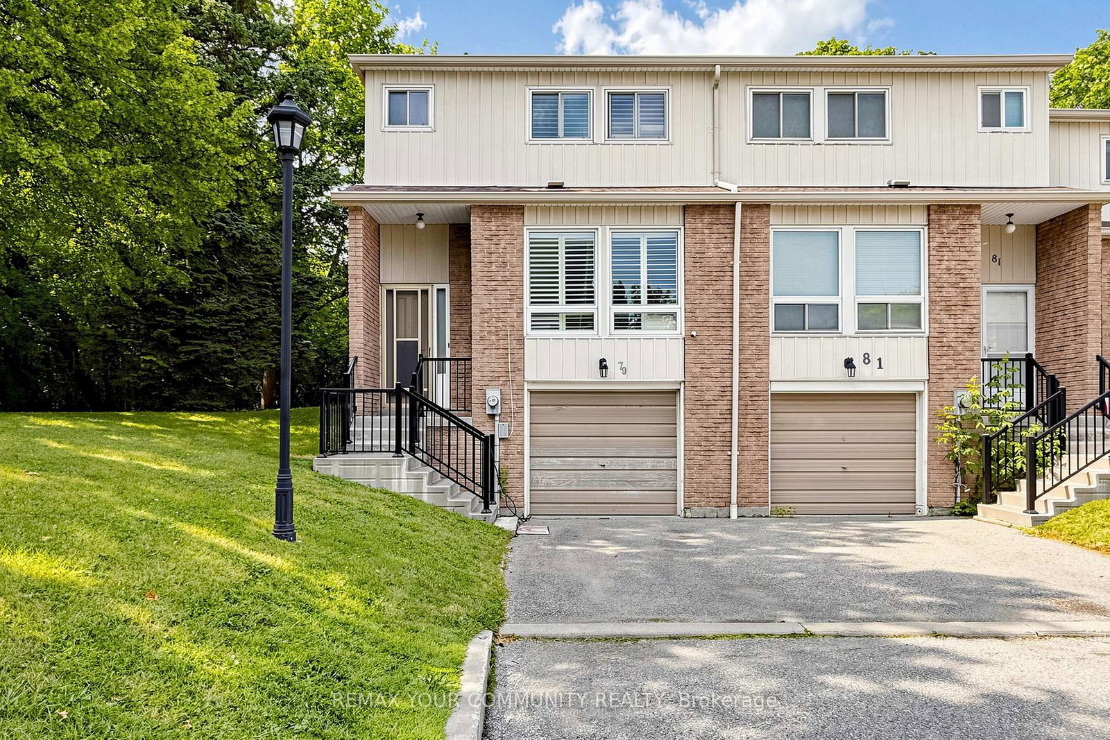 willow-lane-ajax-ontario-e13519342